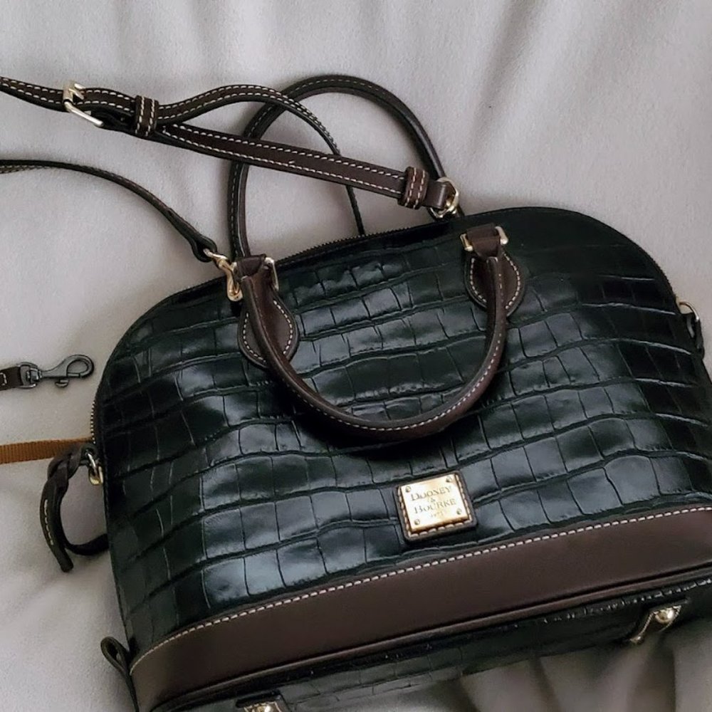 Dooney and Burke  Oakdale Zip Zip Satchel  Leather Black
